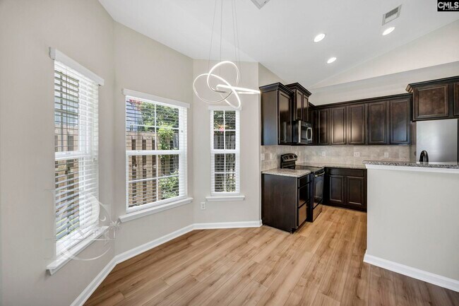 Building Photo - 1 Bouquet Ct