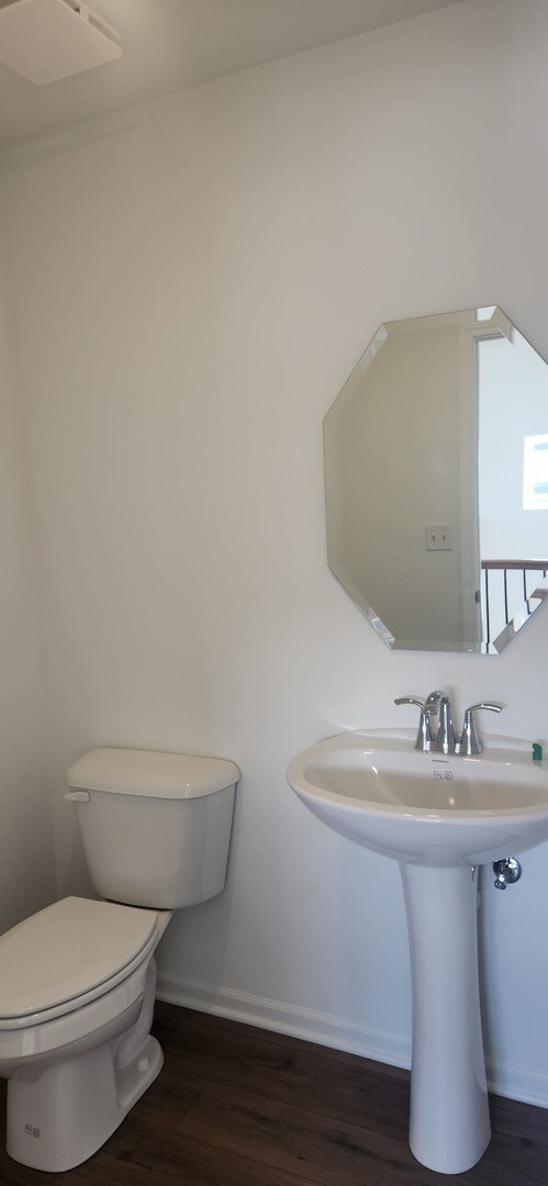 Building Photo - 25712 W Yorkshire Dr