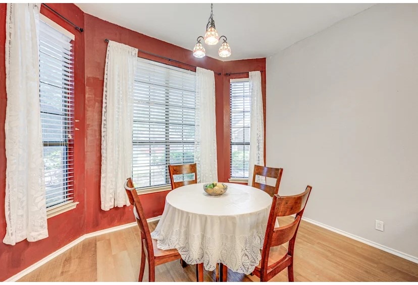 Building Photo - Room in House on Sunlit Grove