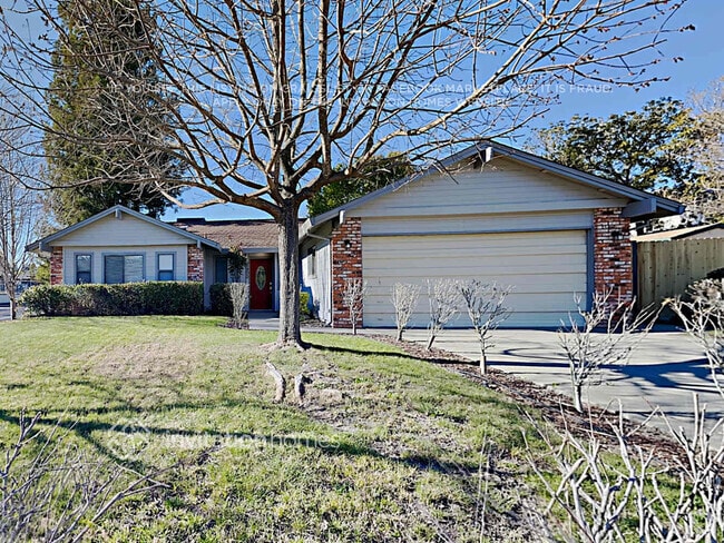 Building Photo - 2900 Christopher Ct