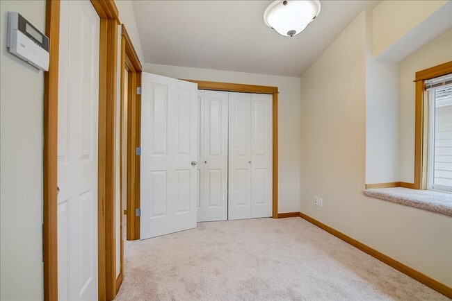 Building Photo - 844 NE 66th St
