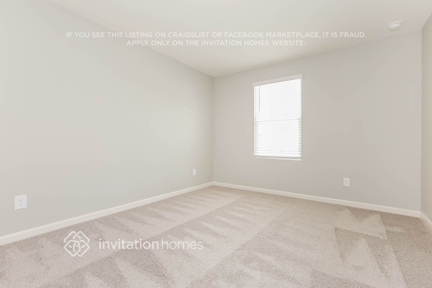 Building Photo - 121 CHESAPEAKE BAY Dr N