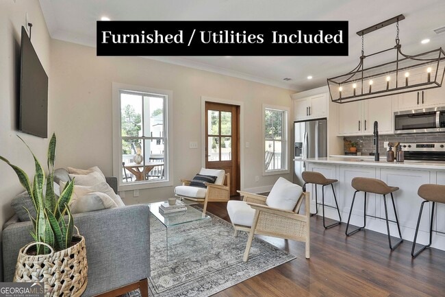 Building Photo - 3042 State St