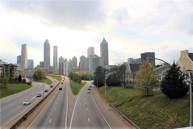 Building Photo - 375 Highland Ave NE