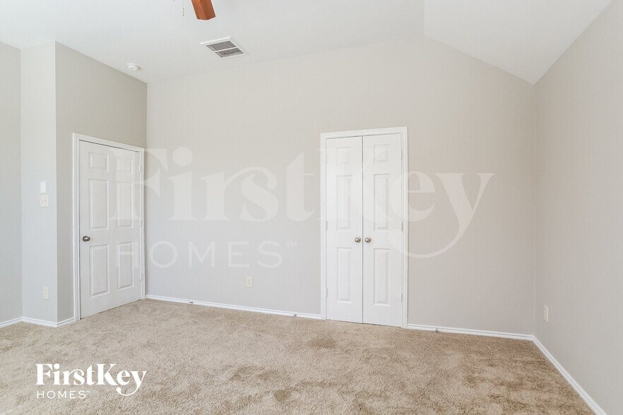 Building Photo - 2703 Facet Creek Dr