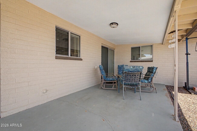 Building Photo - 264 N 54th St
