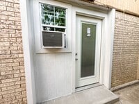 Building Photo - 106 Florida St