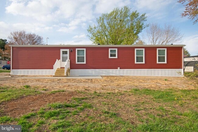 Building Photo - 161 Carnation Dr