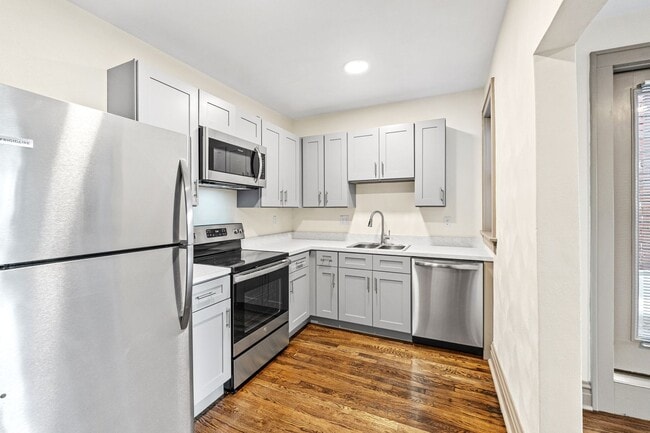 Building Photo - 3805 S Kingshighway Blvd