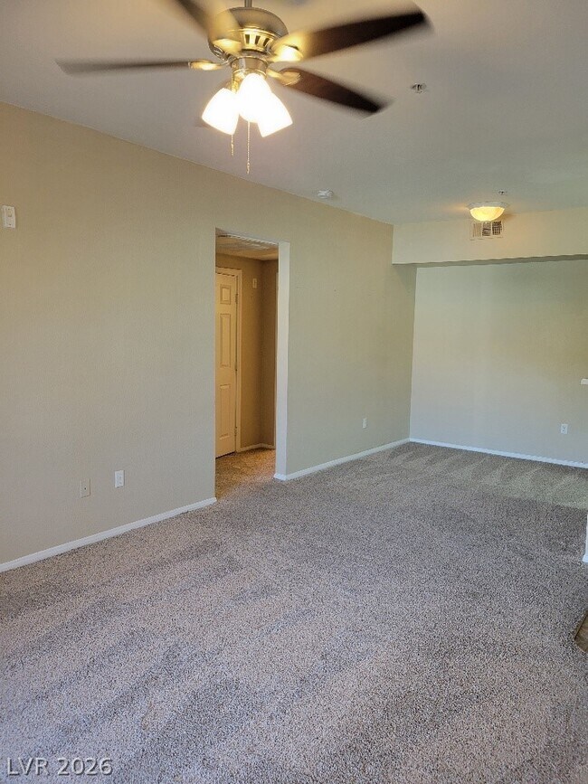 Building Photo - 6955 N Durango Dr