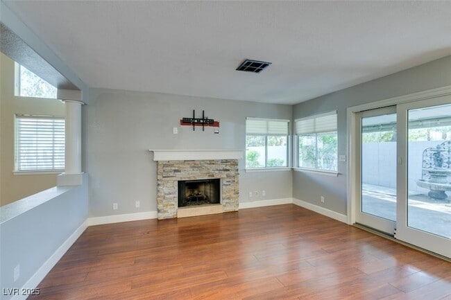 Building Photo - 9201 Buckhaven Dr