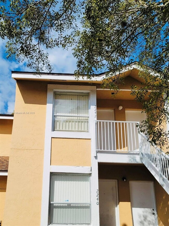 Primary Photo - 2242 SW 81st Ave