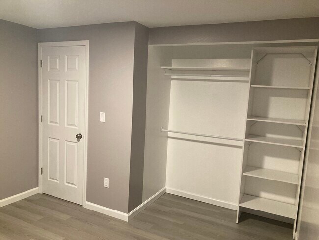 Building Photo - 608 Wheeler Ln