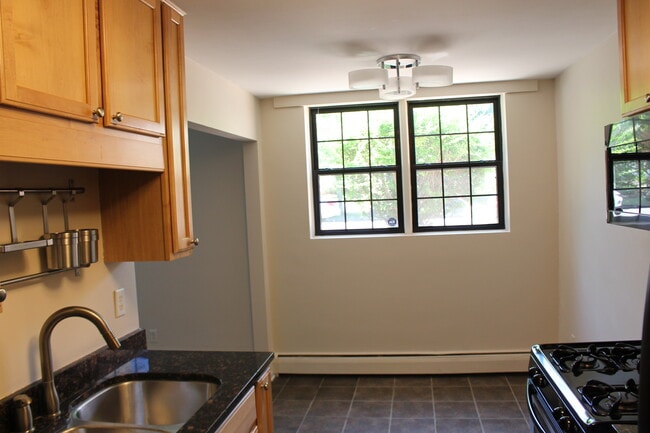 Building Photo - 3215 Pillsbury Ave S