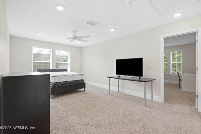 Building Photo - 80 Lazy Crest Dr