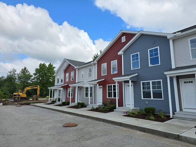 Building Photo - Megway Ct. (2-5)