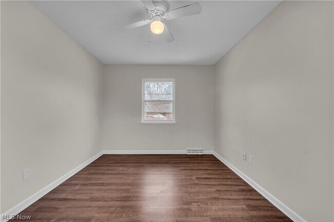 Building Photo - 5498 Broad Blvd