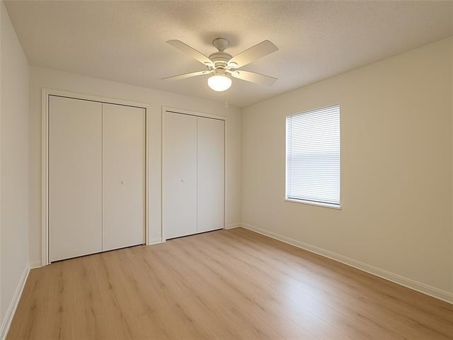 Building Photo - 1527 Sharon Dr