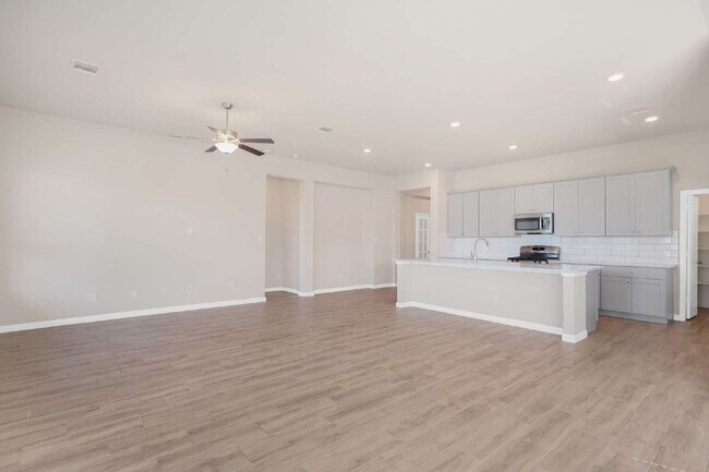 Building Photo - Beautiful 4-Bed, 3-Bath Single-Story Home ...