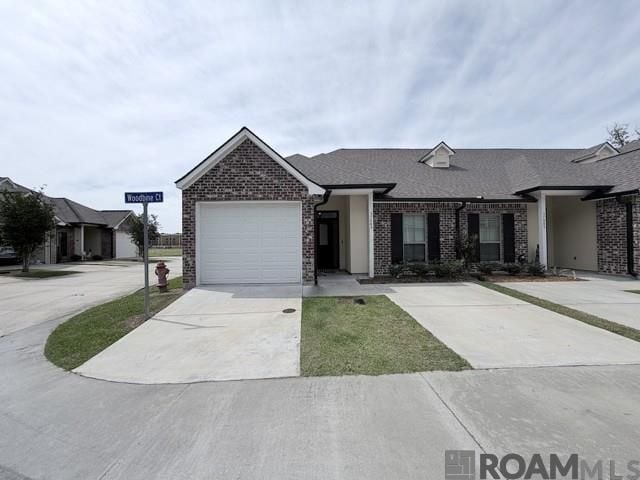 Building Photo - 37089 Woodbine Ct