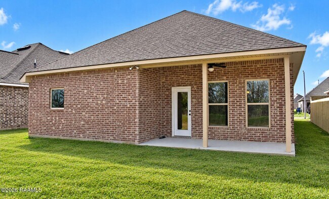 Building Photo - 421 Berg Ct