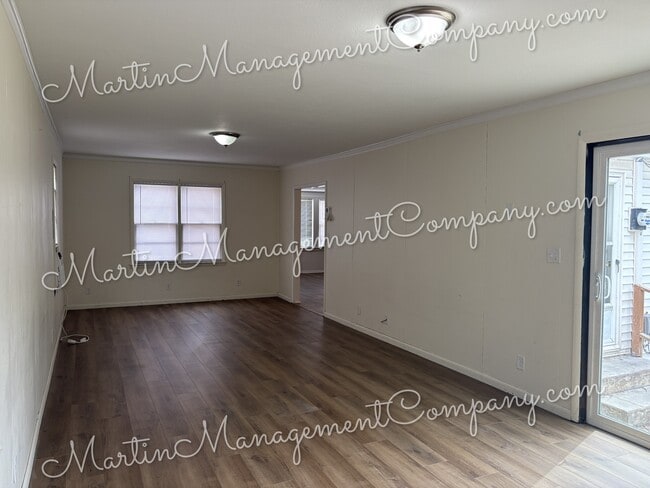 Building Photo - 1844 S Beacon Ave