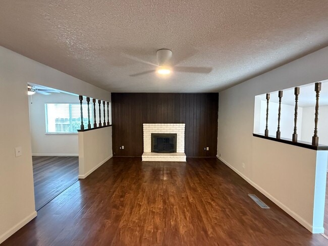 Building Photo - 3-bedroom single story in the heart of Tur...