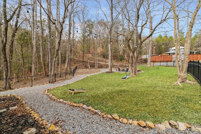 Building Photo - 928 Ditney Way