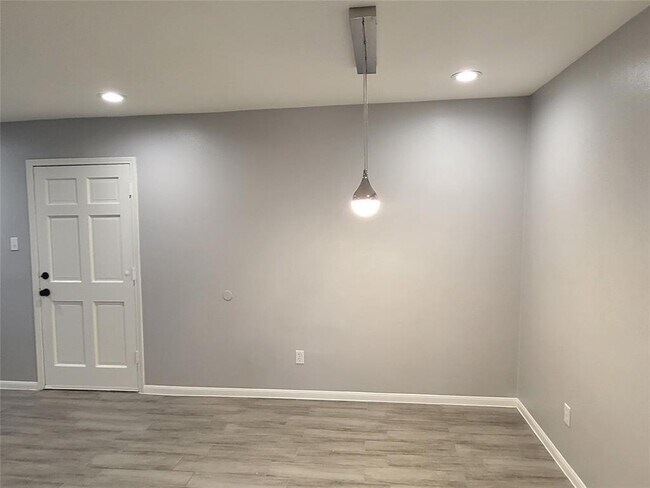 Building Photo - 14333 Memorial Dr