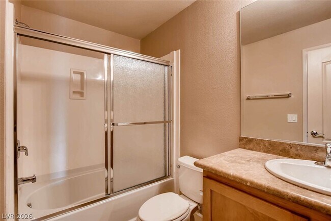 Building Photo - 67 E Agate Ave