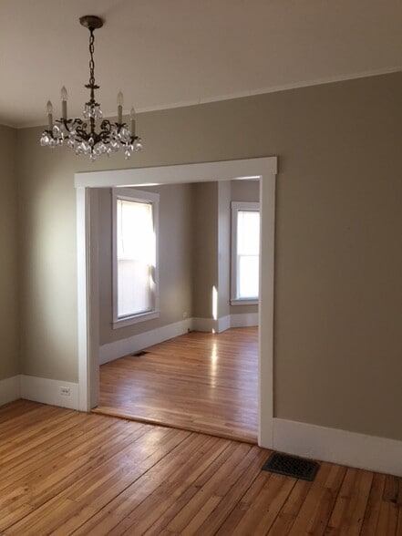 Building Photo - 92 Prospect St