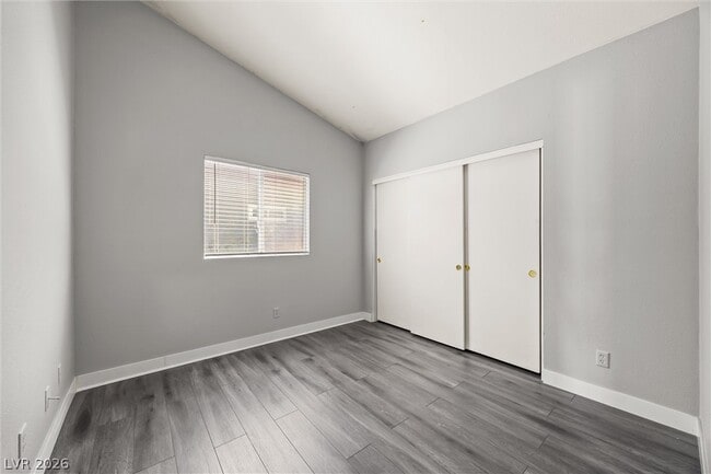 Building Photo - 328 Waterwheel Falls Dr