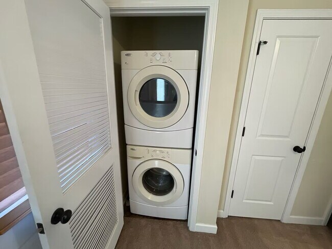 Building Photo - Old Main Condos 1BR | walking distance to Cotton District | Fall ‘26 AVAILABILITY