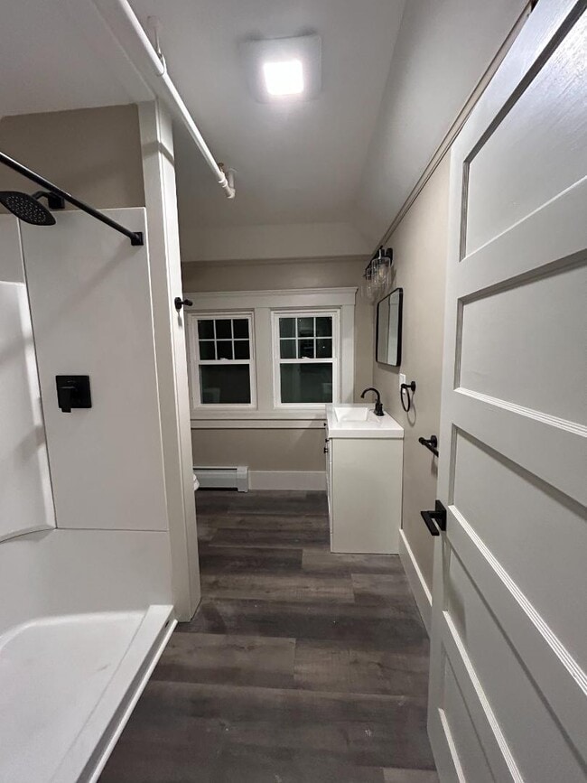 Building Photo - 365 Summer St