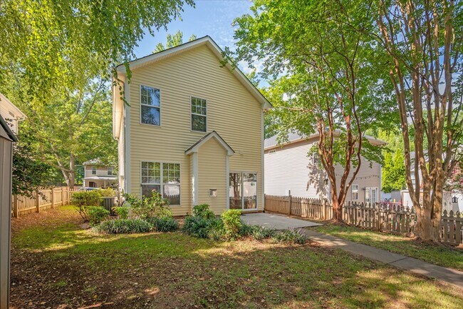 Building Photo - 21412 Aftonshire Dr