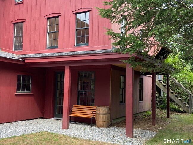 Building Photo - 95 Saybrook Rd