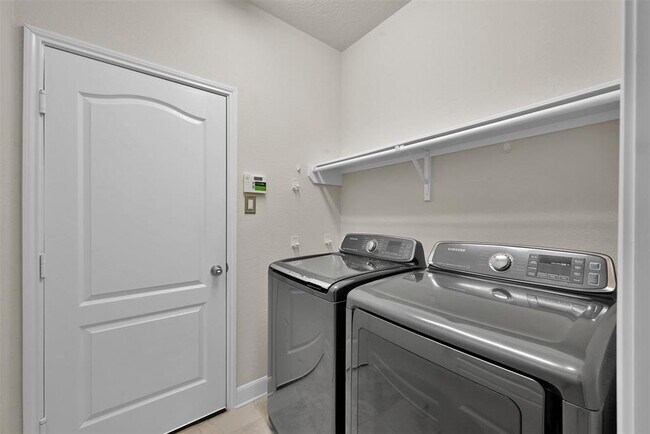 Building Photo - 3929 Eagle Nest Lake Ln