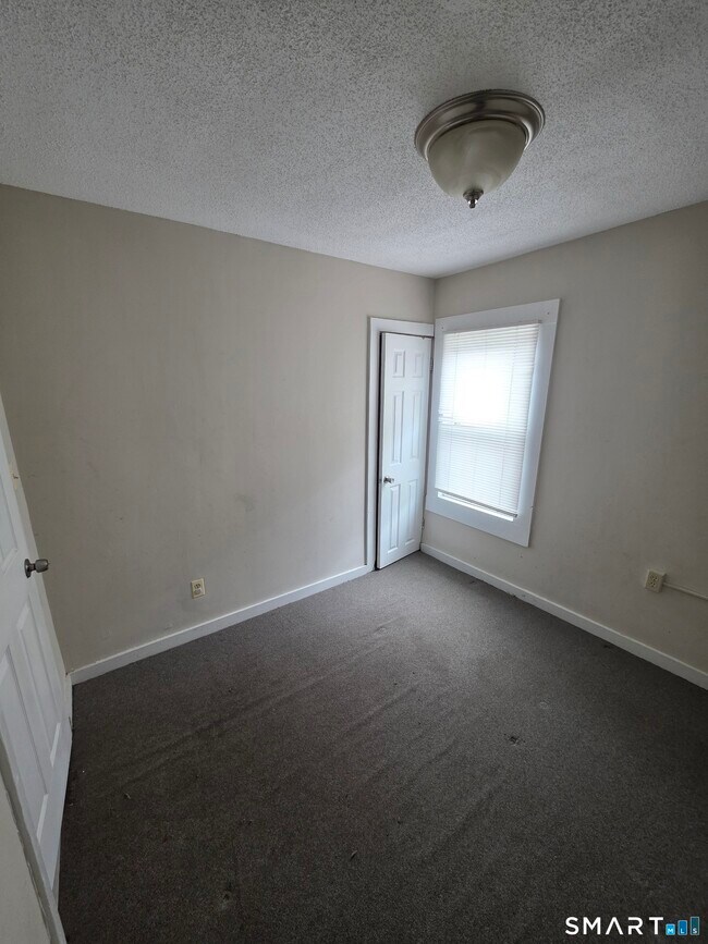 Building Photo - 49 Springdale Ave