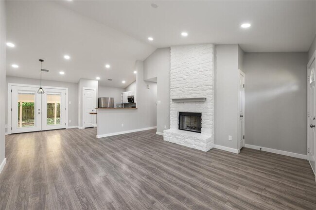 Building Photo - 1807 Verbena Way