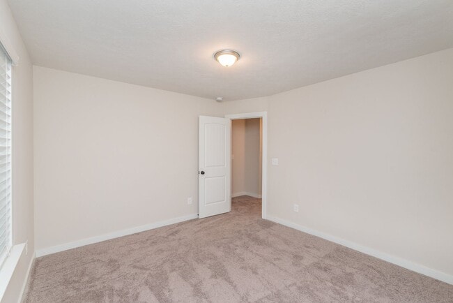 Building Photo - Beautiful and spacious 2 Story in Summerton Village!   ** HOLIDAY SPECIAL! **