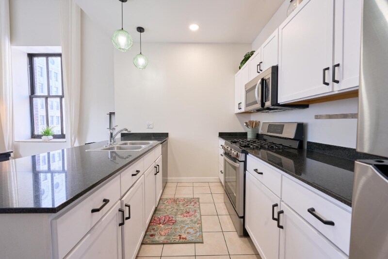 Building Photo - 5 N Wabash Ave