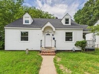 Building Photo - 3905 Larchmont Ln