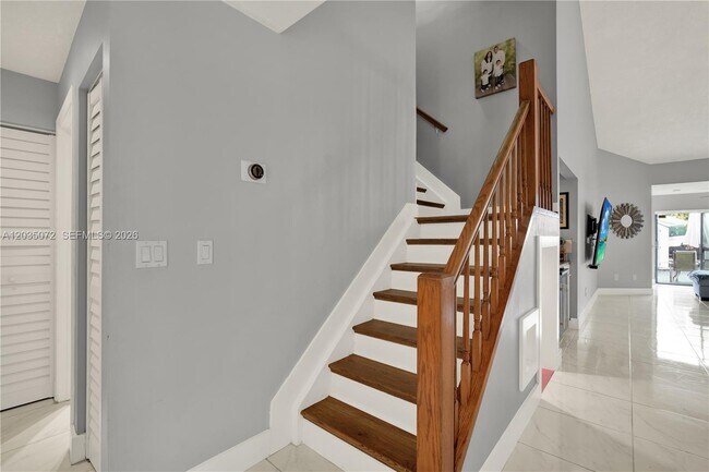 Building Photo - 10044 SW 137th Pl