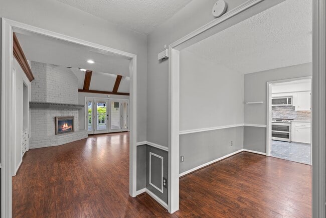 Building Photo - 8318 Everleaf Dr
