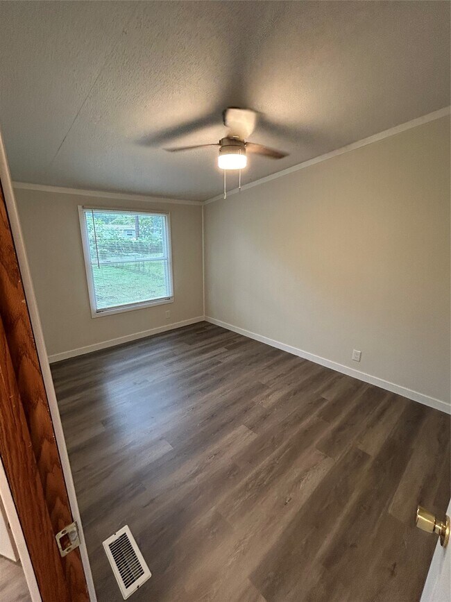 Building Photo - 1511 Indigo Dr