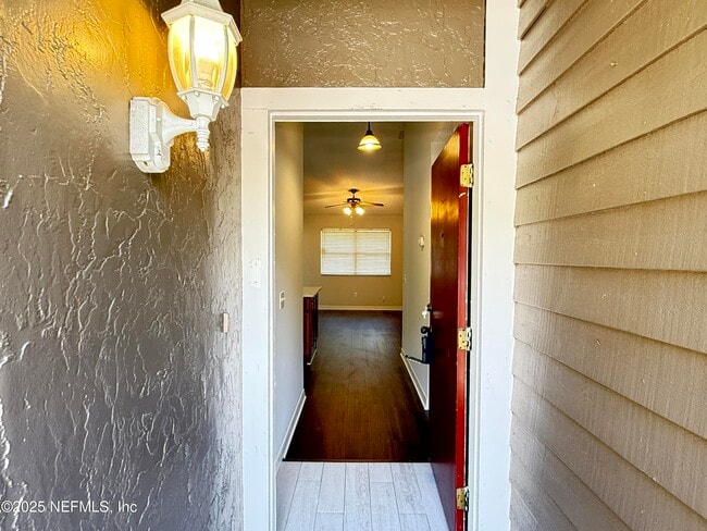 Building Photo - 8348 Westover Ct