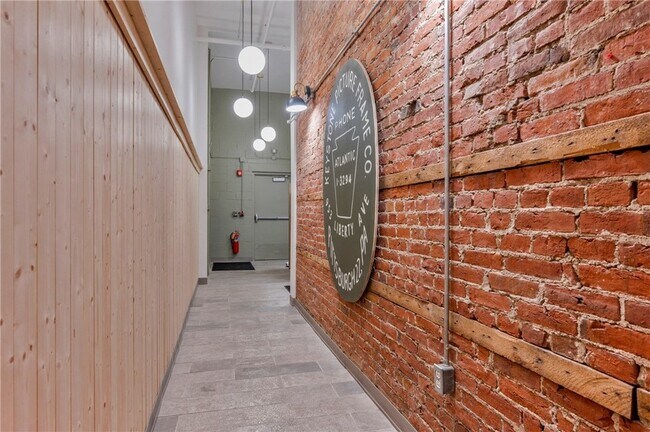 Building Photo - 951 Liberty Ave