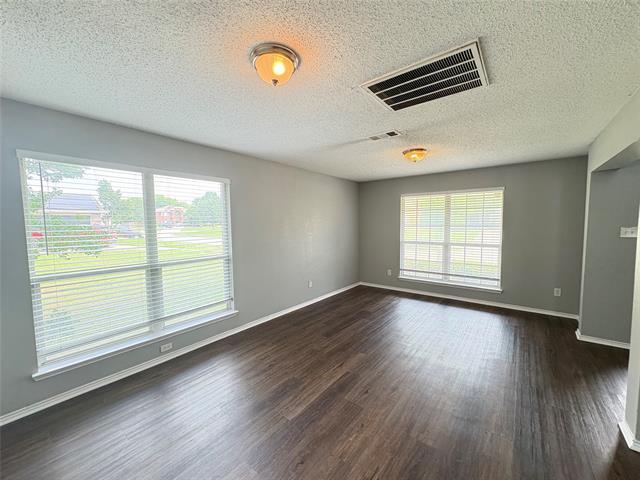 Building Photo - 8413 Sailors St