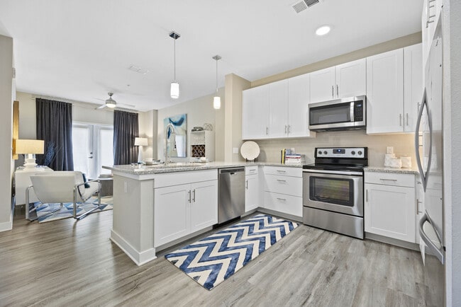 Building Photo - River House