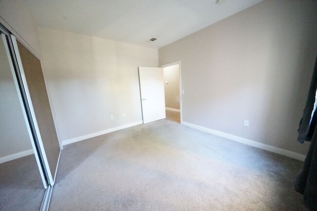 Building Photo - SHOWINGS AVAILABLE NOW